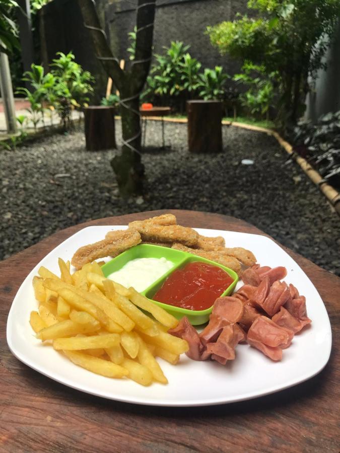 מלון בוגור Aqilakost N Cafe Gadog Puncak מראה חיצוני תמונה